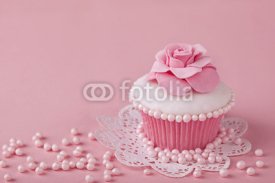 Naklejki Cupcake with pink flowers