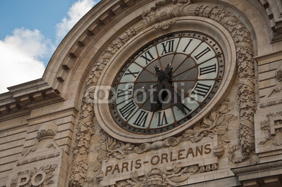 Horloge du musée d' Orsay ancienne gare d'Orsay à Paris