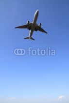 Fototapety 着陸する飛行機(B777)