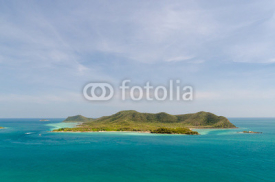 Fototapety Island and blud sea