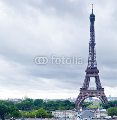 Effel Tower at day
