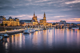 Fototapety Dresden, Germany on the Elbe River