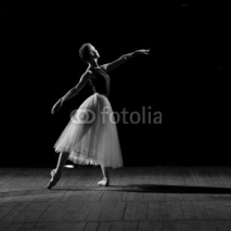 Fototapety portrait of young pretty ballerina
