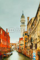 Obrazy i plakaty Narrow canal in Venice, Italy