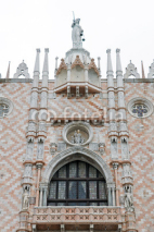Obrazy i plakaty Venezia - una facciata di Palazzo Ducale