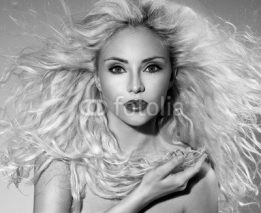 Fototapety beautiful blonde woman  with perfect curly hair