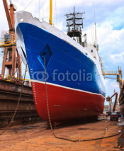 Fototapety Big ship to dock at the shipyard.