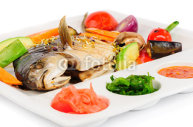 Fototapety fried wish with grilled vegetables and sauces