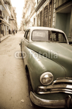 Obrazy i plakaty Cuban antique car